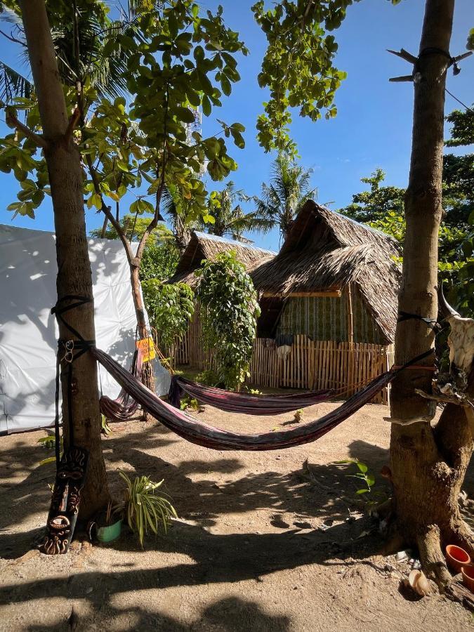 Auberge de jeunesse Tribal Huts Community à Daanbantayan Extérieur photo