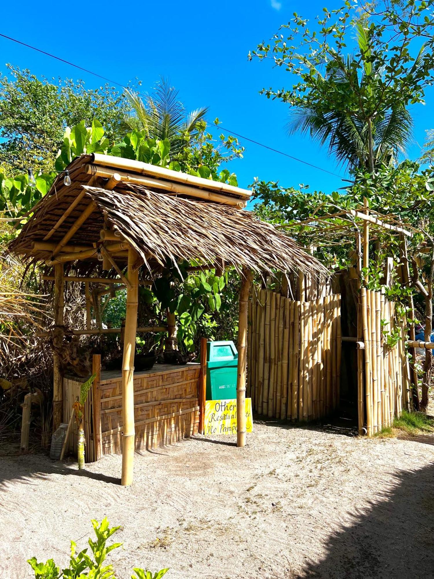 Auberge de jeunesse Tribal Huts Community à Daanbantayan Extérieur photo