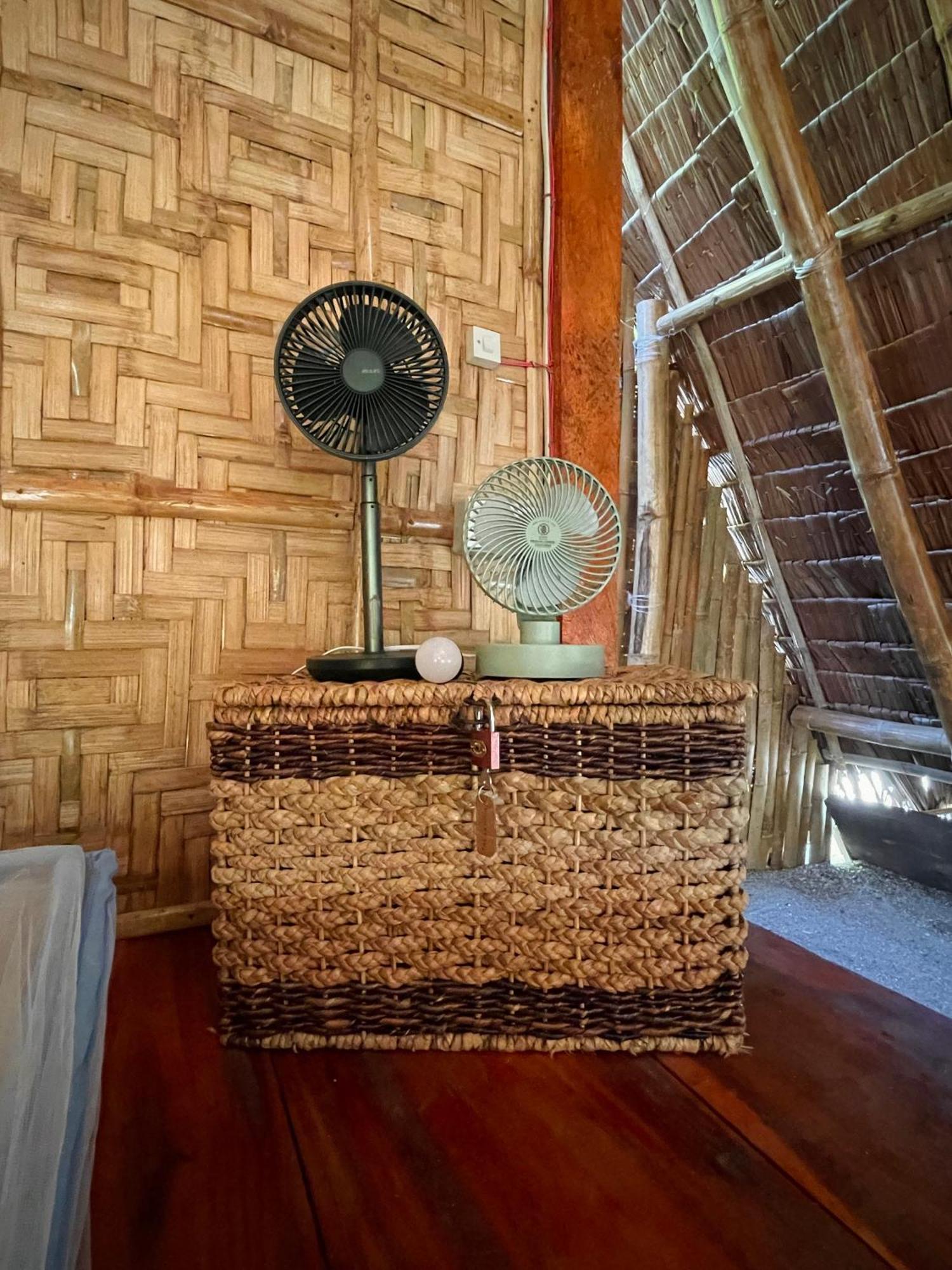 Auberge de jeunesse Tribal Huts Community à Daanbantayan Chambre photo