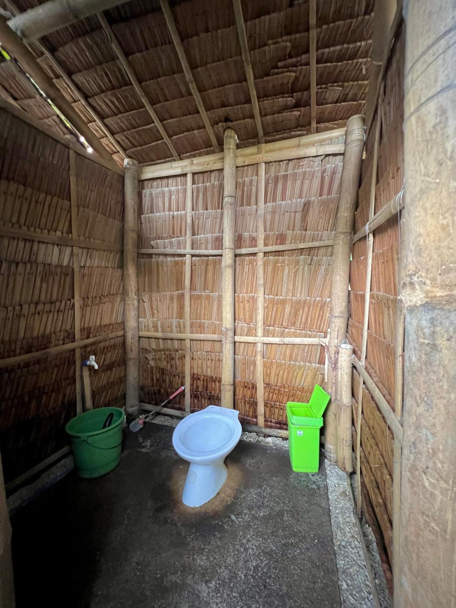 Auberge de jeunesse Tribal Huts Community à Daanbantayan Chambre photo